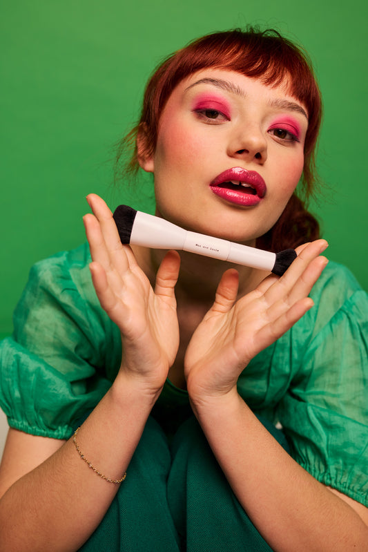 Multi task blending brush