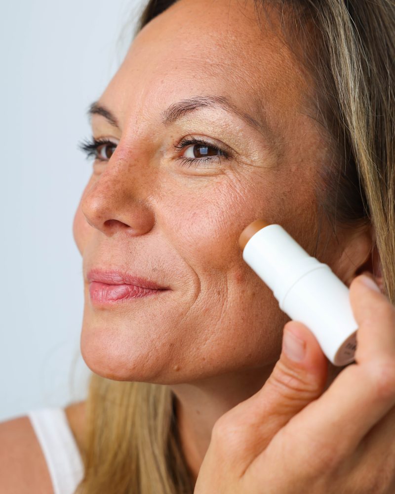 Makeup Ingredients for Dry Skin That Feel Better