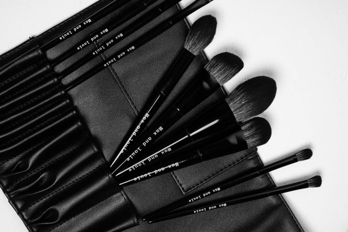 10-piece vegan makeup brush set and case — Max & Louie